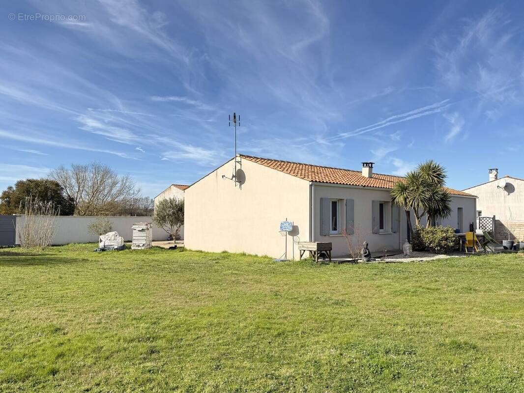 Maison à THAIMS