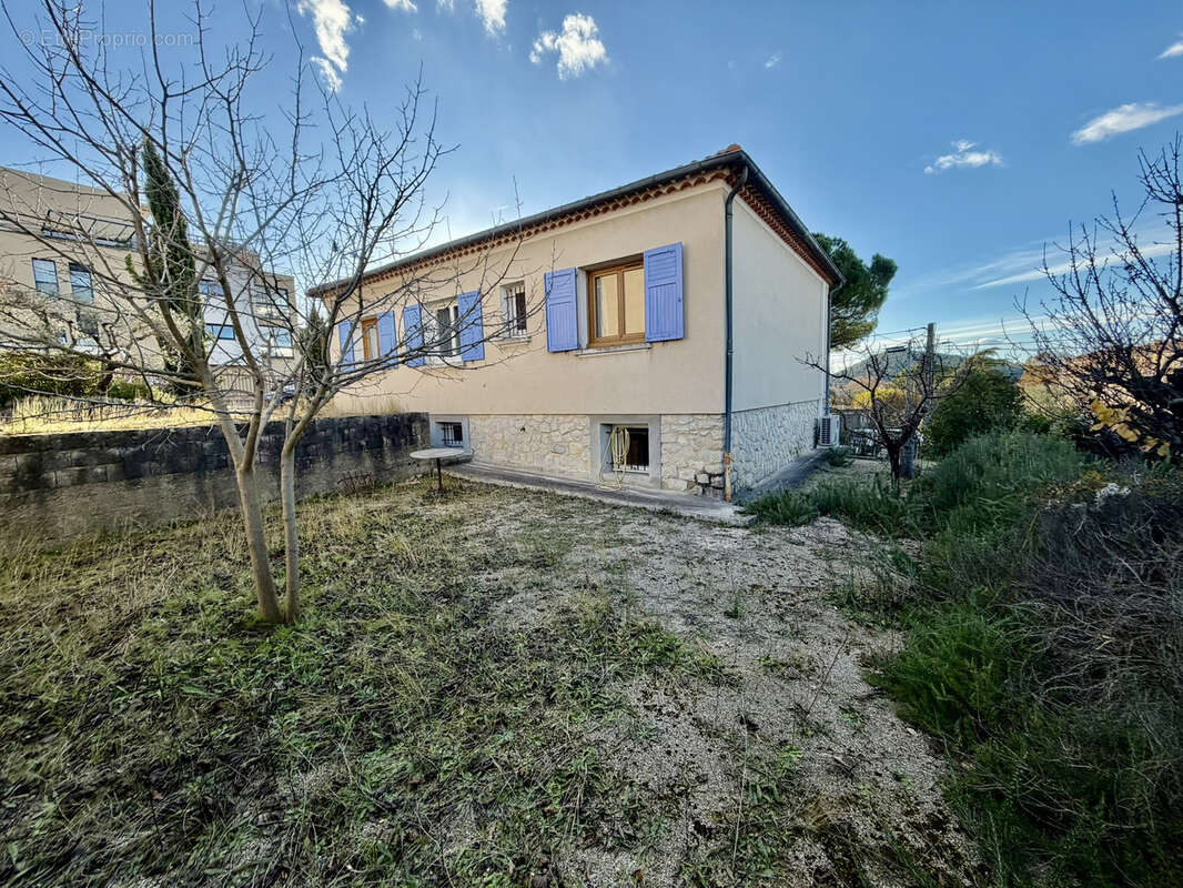 Maison à VAISON-LA-ROMAINE
