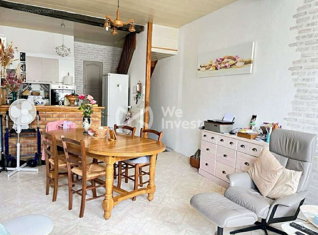 Commerce à VILLENEUVE-SUR-YONNE