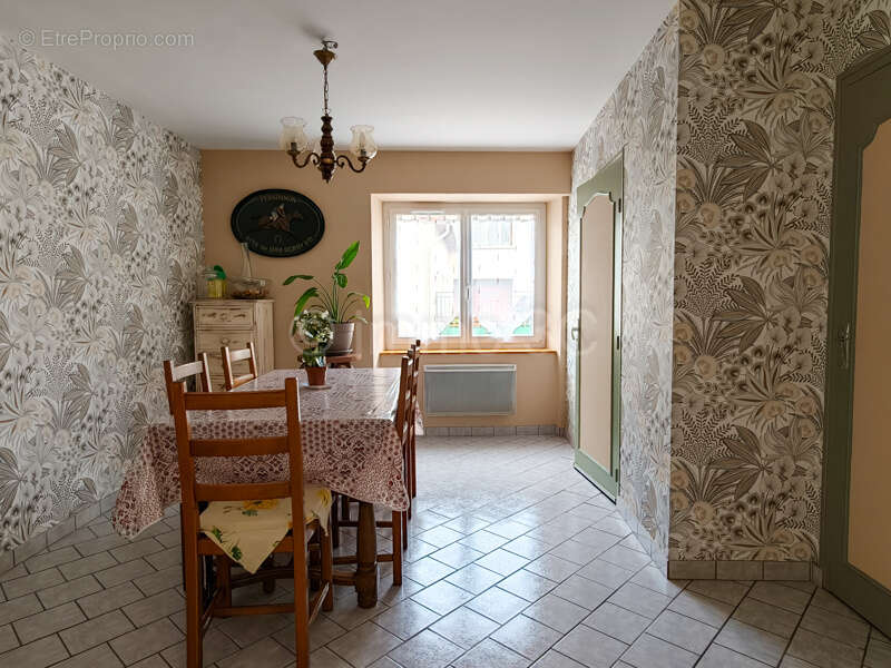 Maison à SAUZE-VAUSSAIS