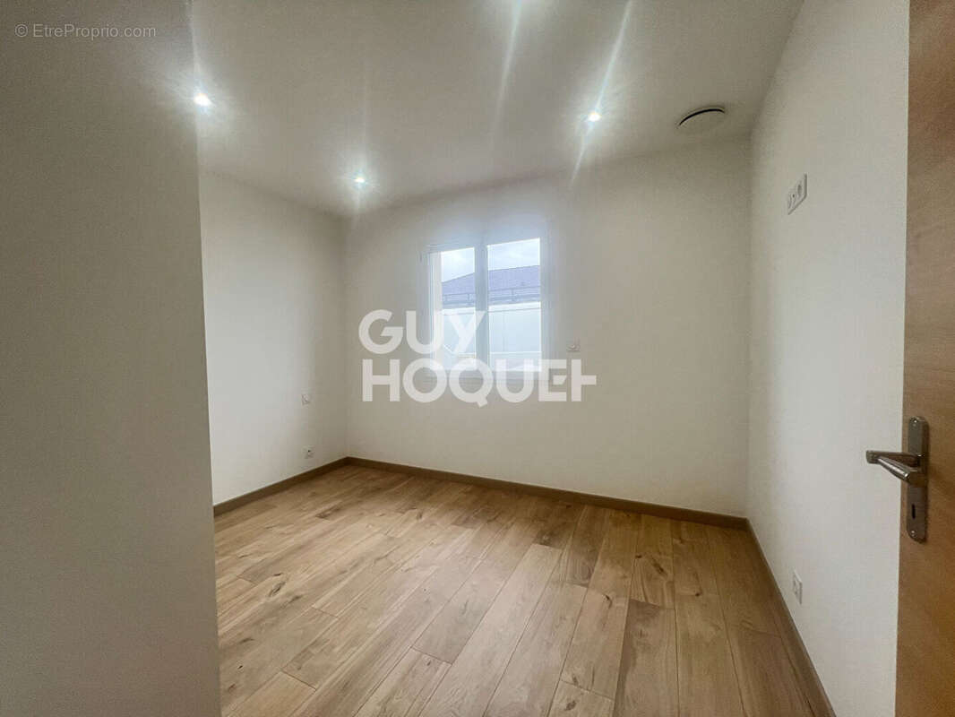 Maison à OS-MARSILLON