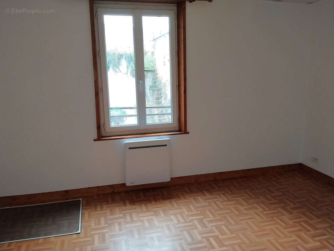 Appartement à NONANCOURT
