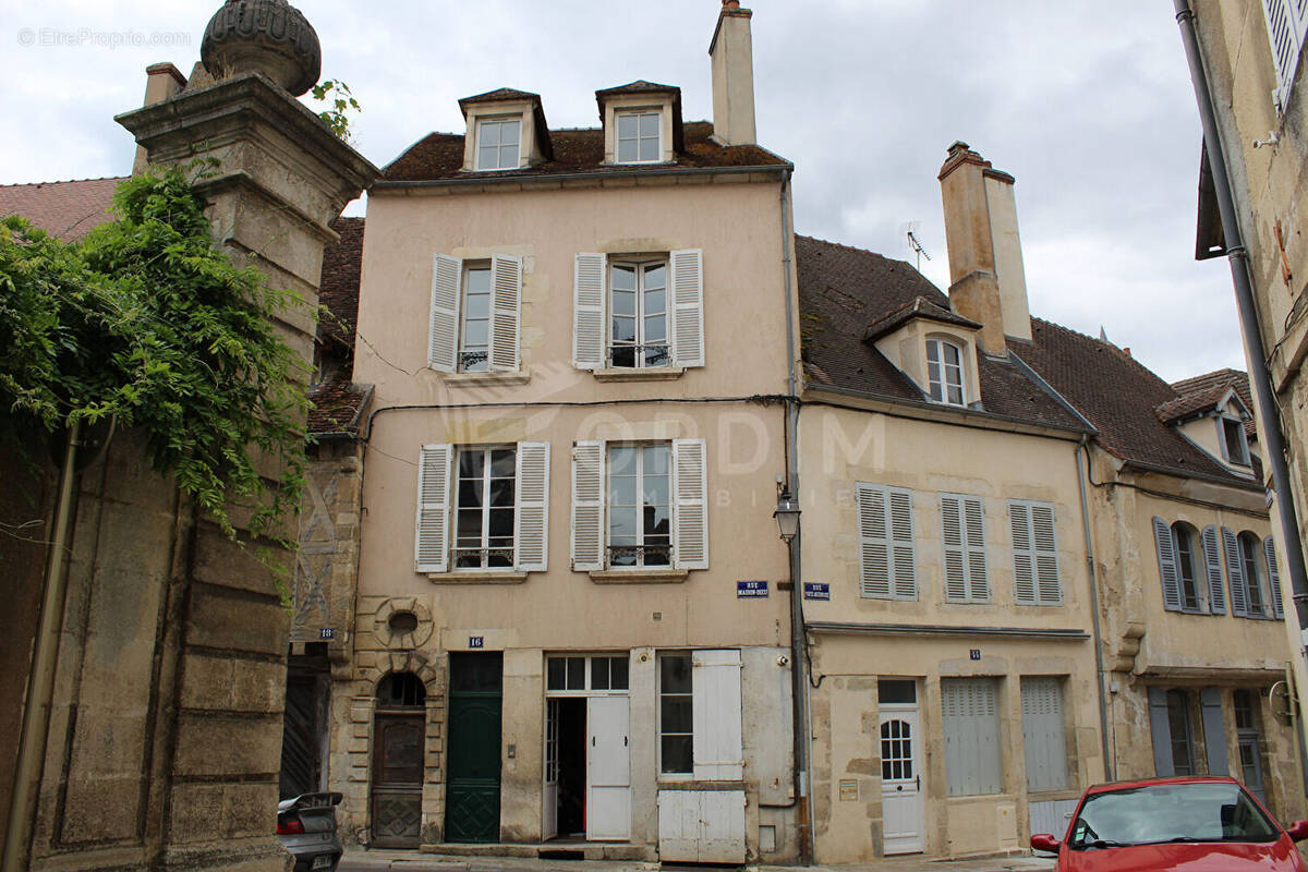 Appartement à AVALLON