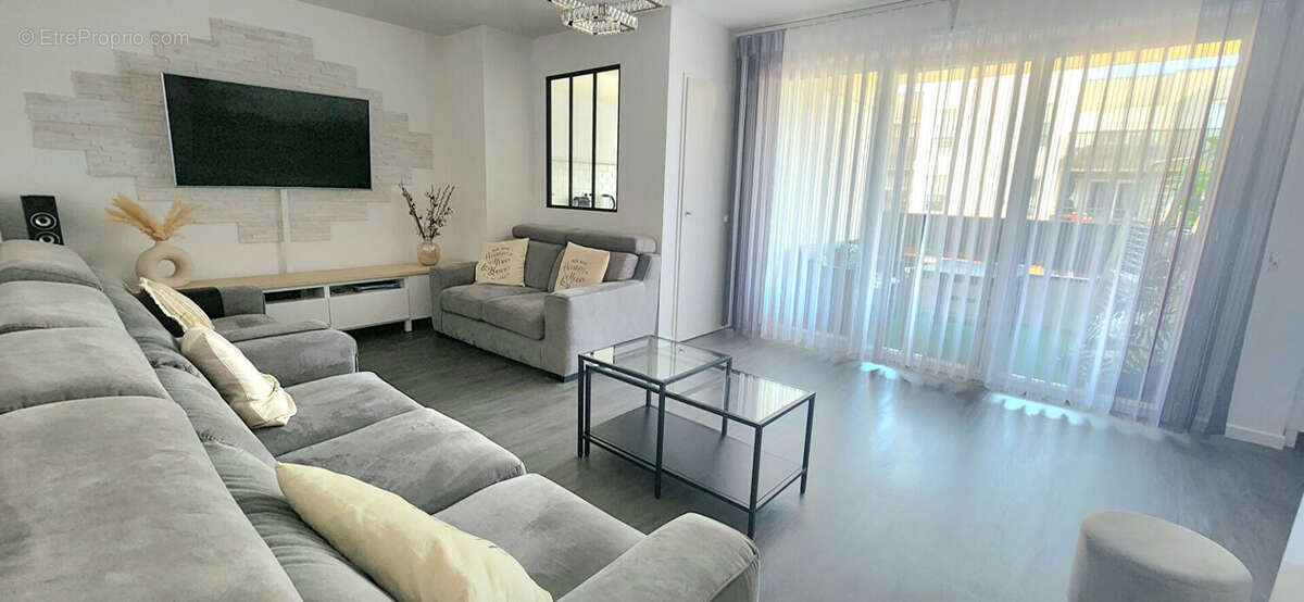 Appartement à SAINT-GRATIEN