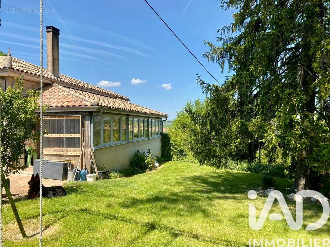 Photo 2 - Maison à CASTELMORON-SUR-LOT