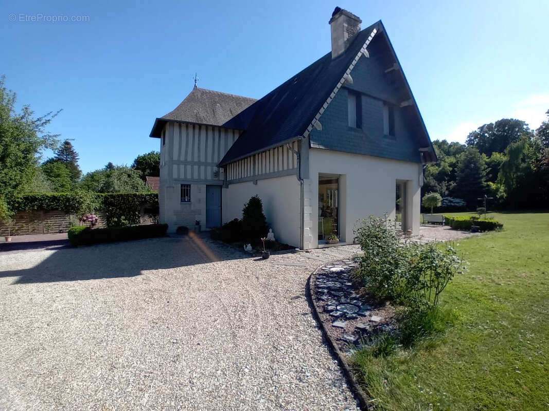 Maison à MANERBE
