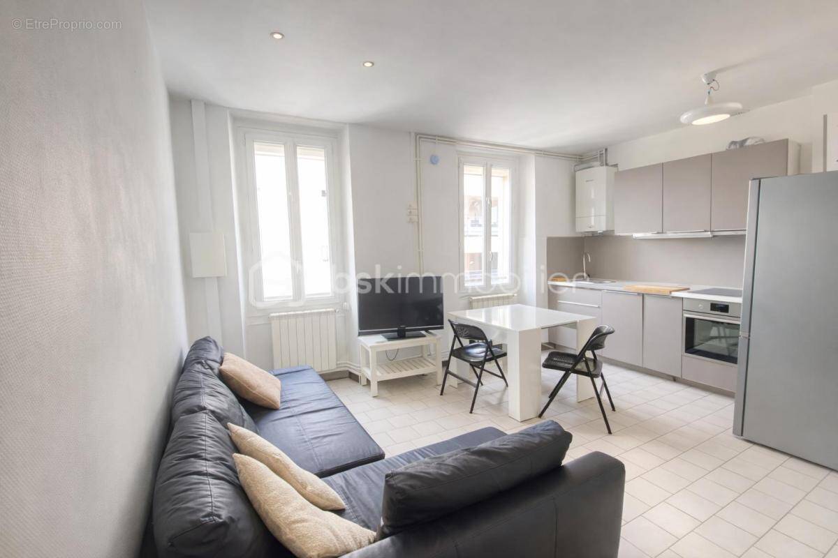 Appartement à MARSEILLE-16E