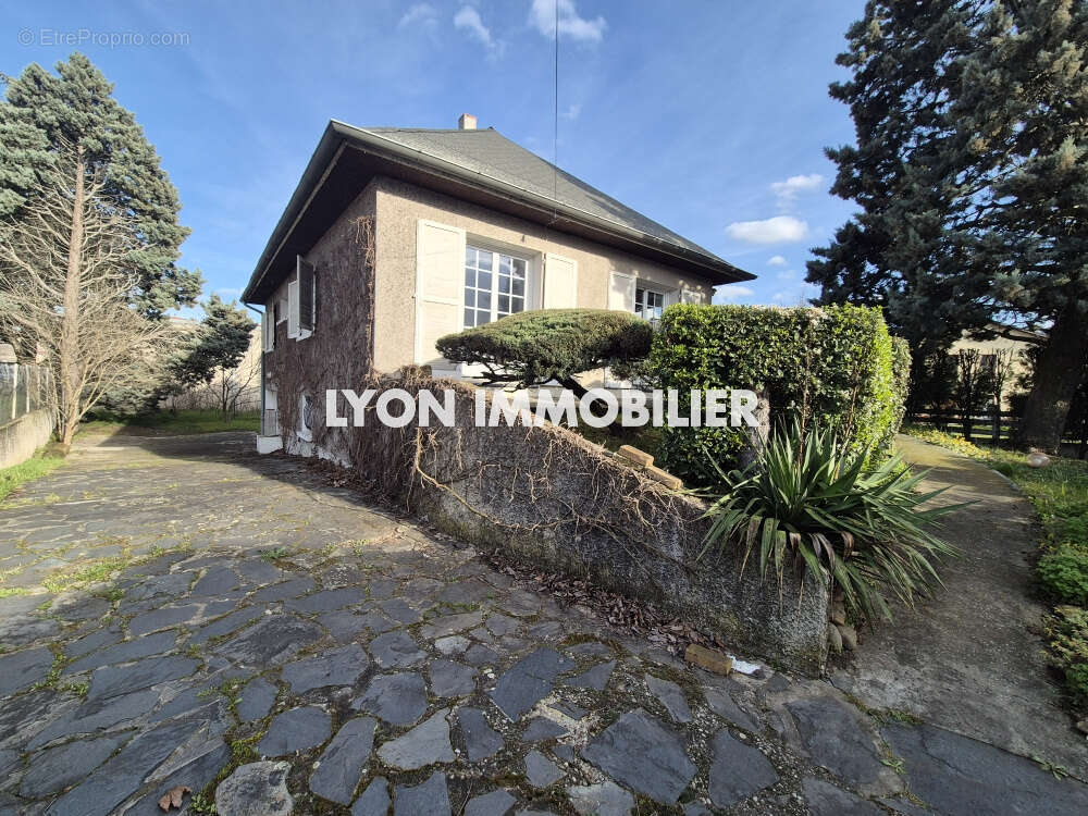 Maison à ROUSSILLON