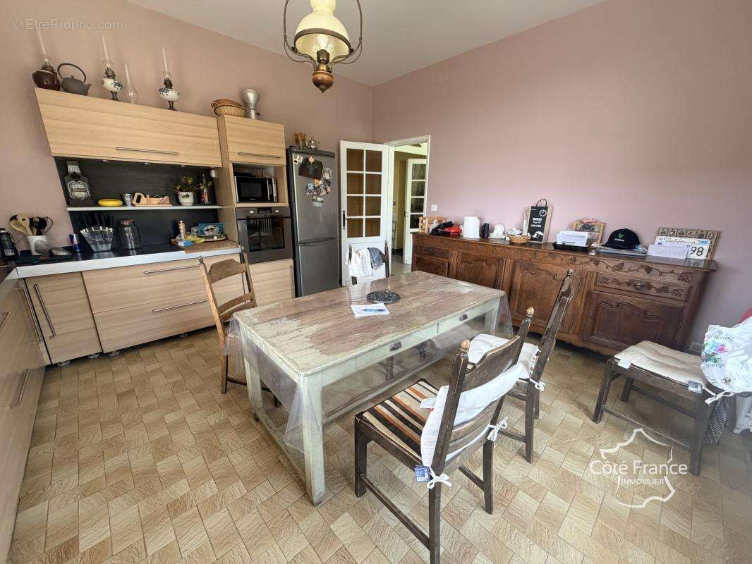 80240 EXCLUSIVITE- Maison de maitre à vendre - photo 3