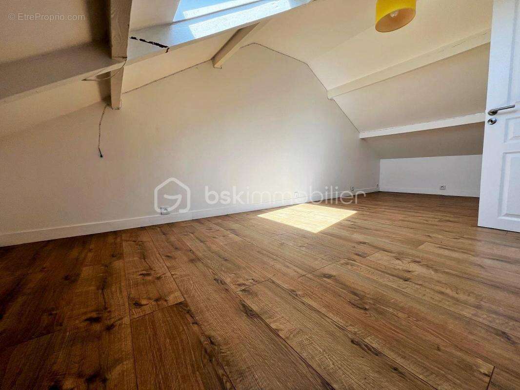 Maison à CORBEIL-ESSONNES