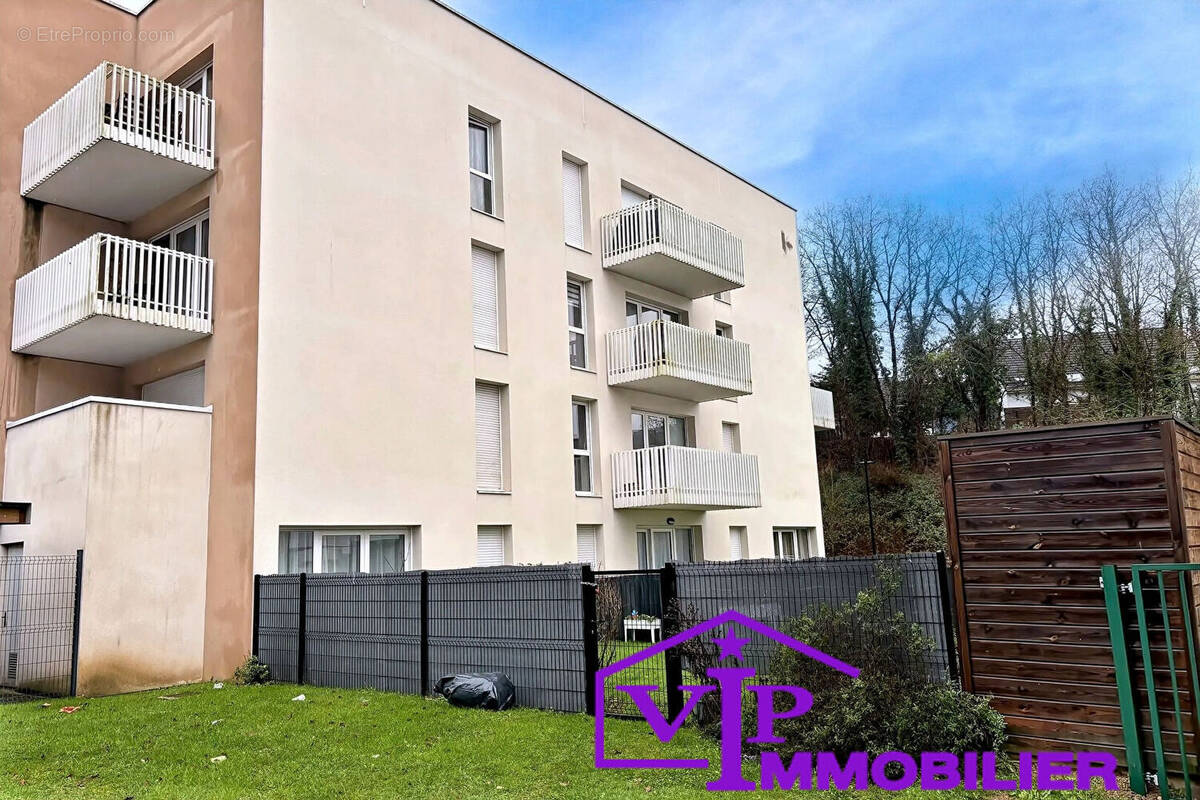 Appartement à PETIT-COURONNE