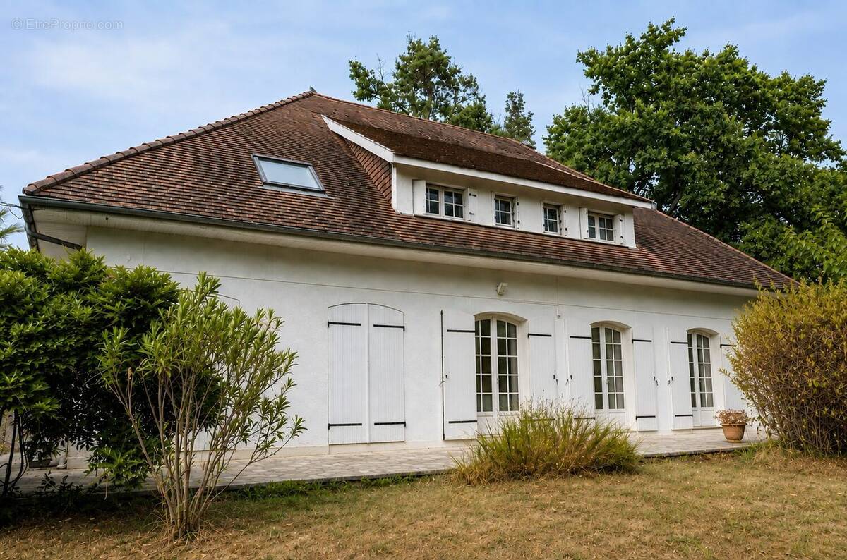 Maison à ARTIGUES-PRES-BORDEAUX