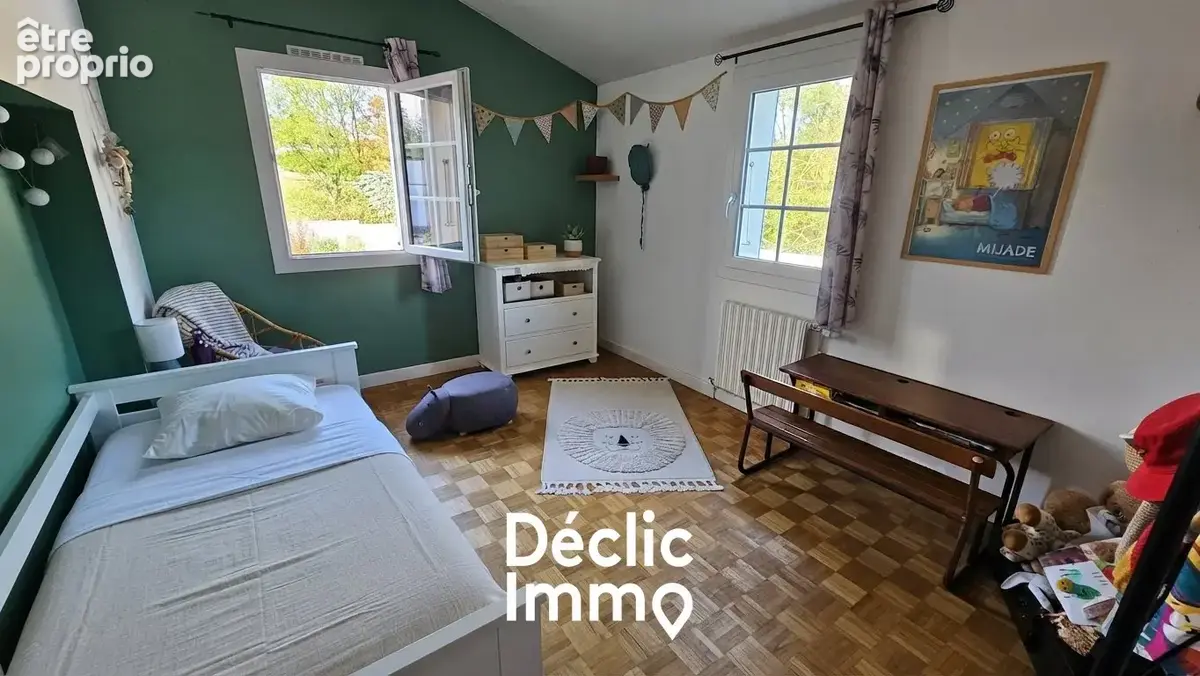 Belle maison familiale indépendante de 156 m² avec grand jardin à Chauray - photo 9