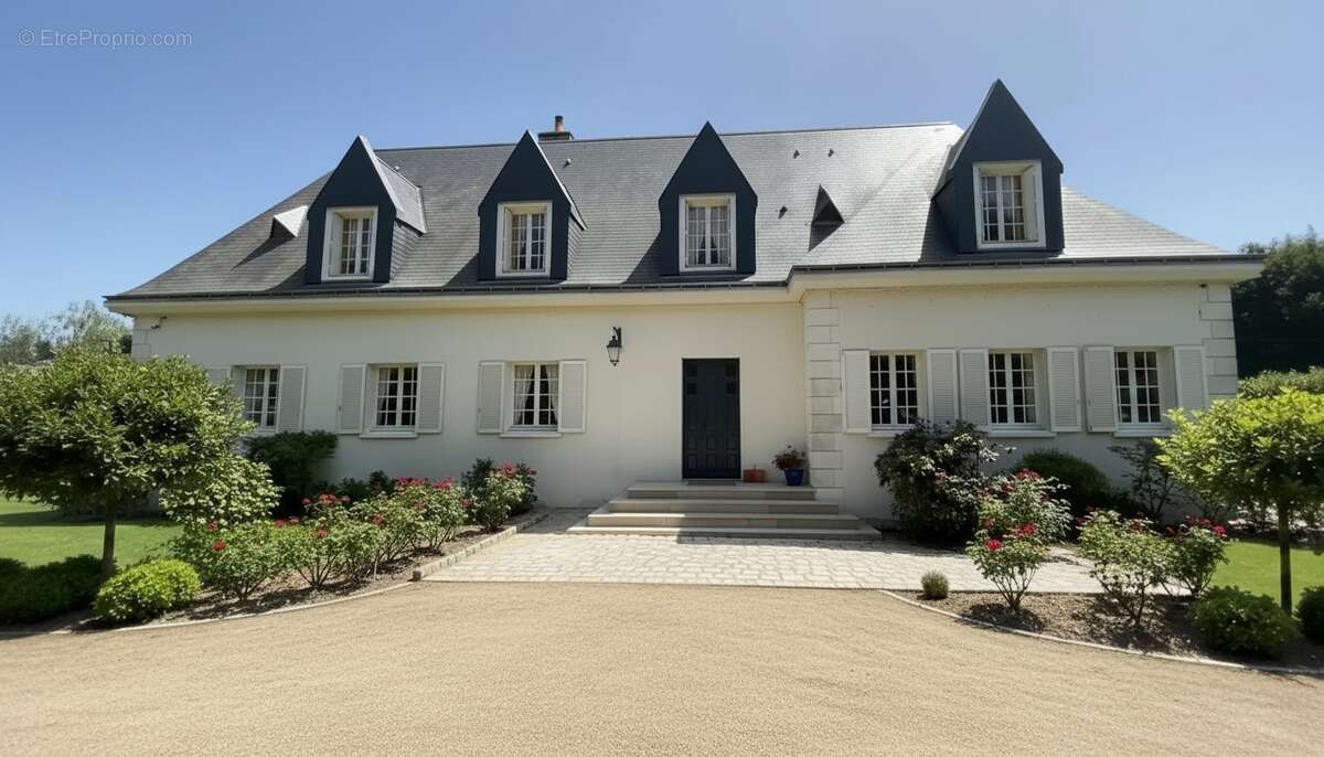 Maison à SAINT-CYR-SUR-LOIRE