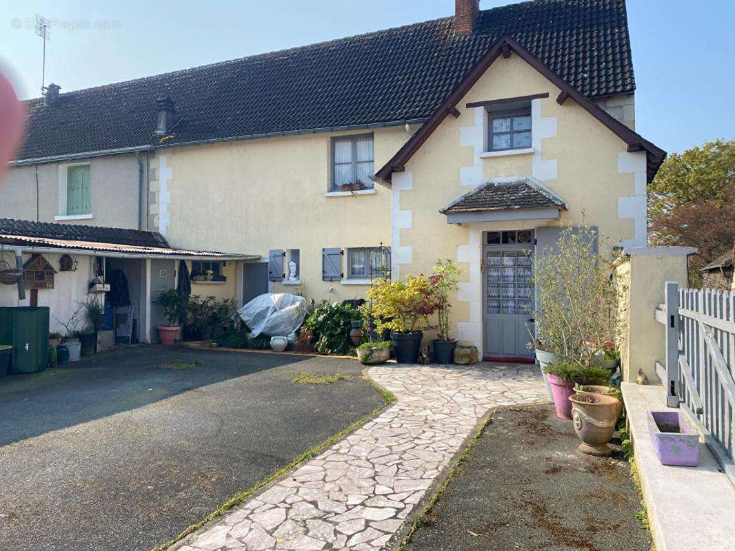 Maison à MARTIZAY