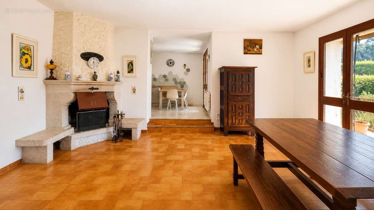 Maison à AURIOL