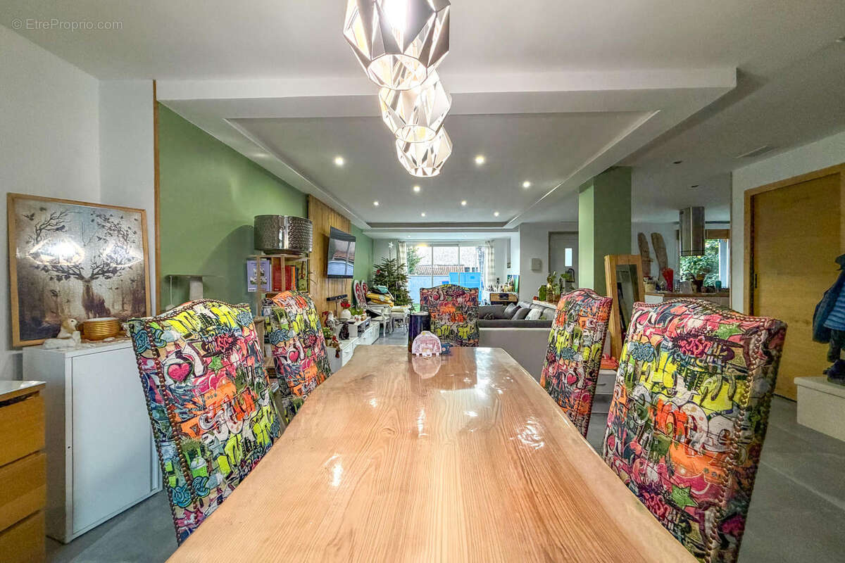 Maison à LA LONDE-LES-MAURES