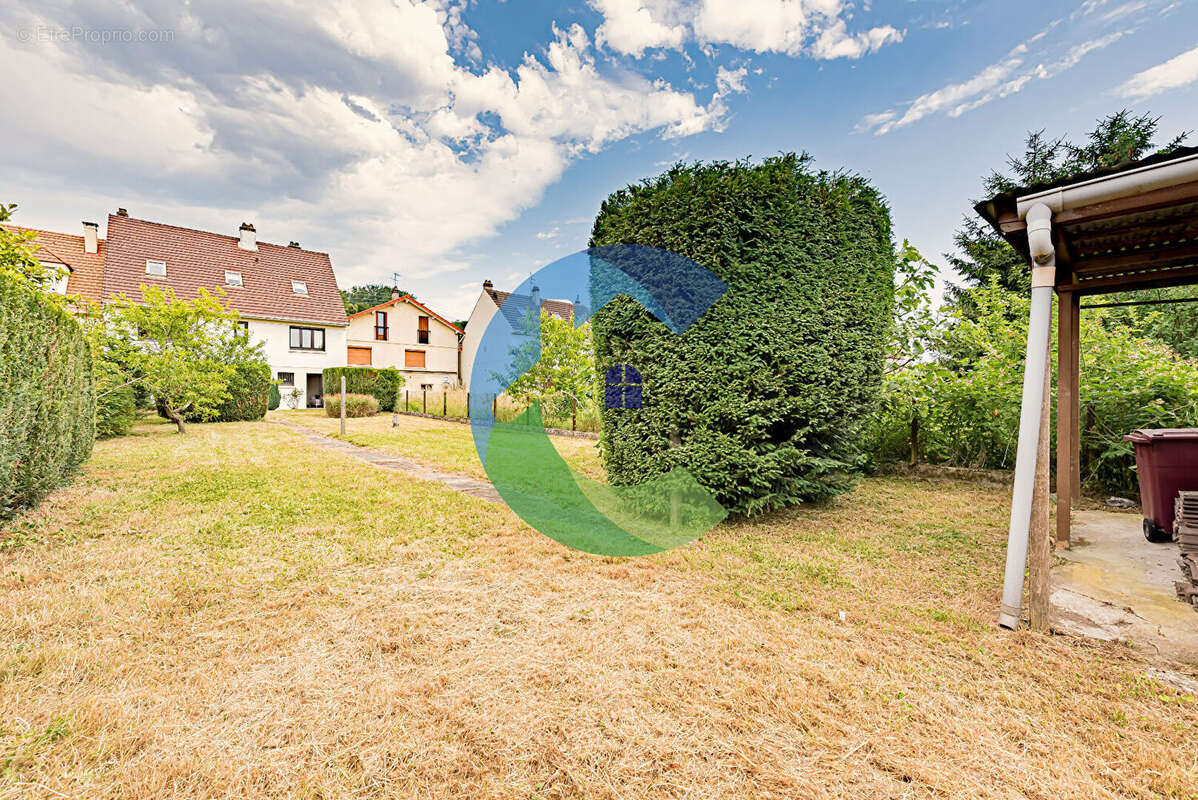 Maison à CHILLY-MAZARIN