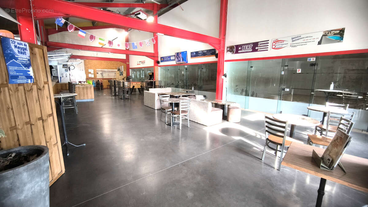 Commerce à LE PUY-EN-VELAY