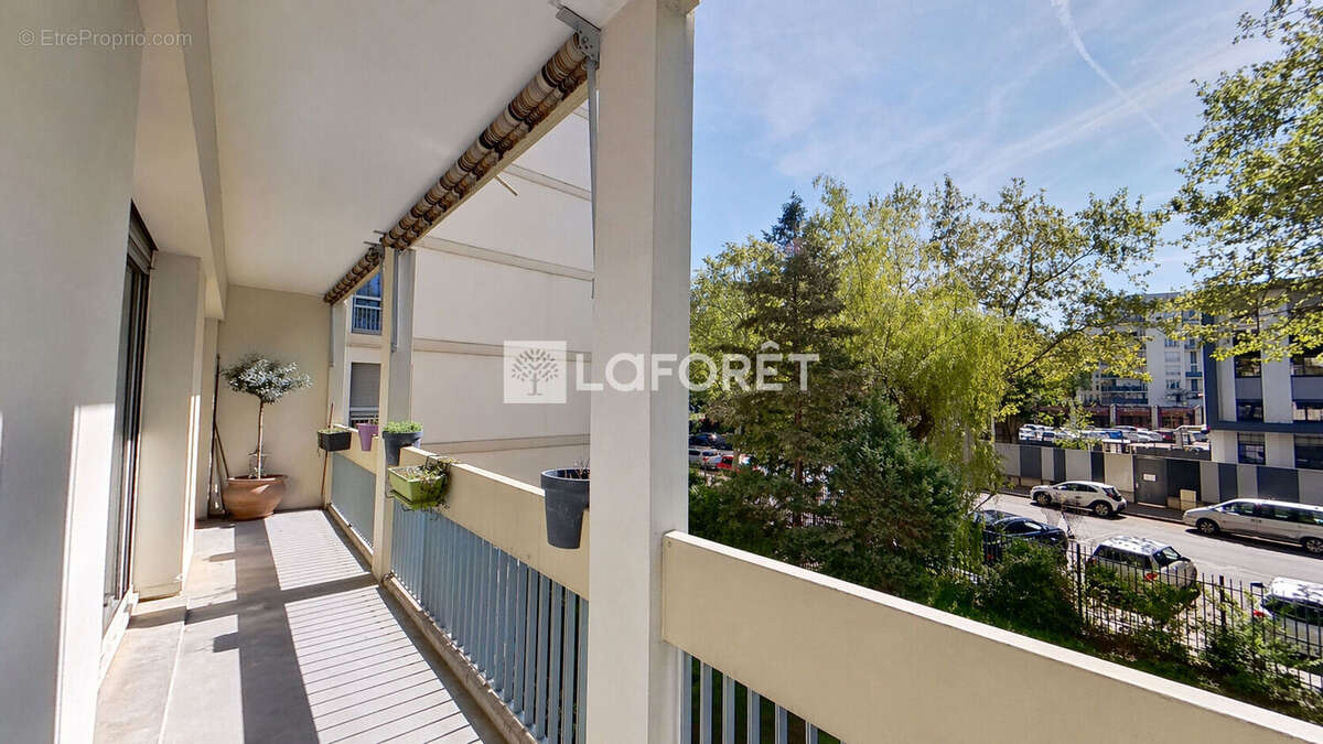 Appartement à LYON-8E