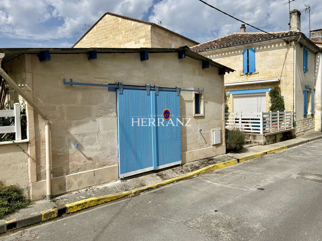 Maison à SAINT-DENIS-DE-PILE