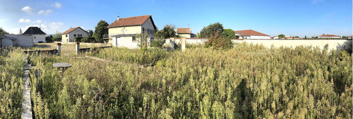 Appartement à SAINT-JUST-SAINT-RAMBERT