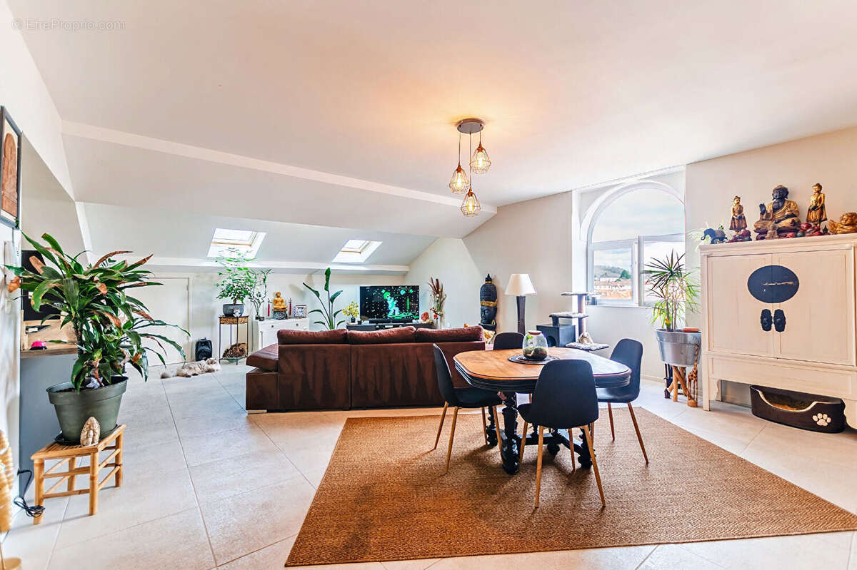 Appartement à MONTLUEL