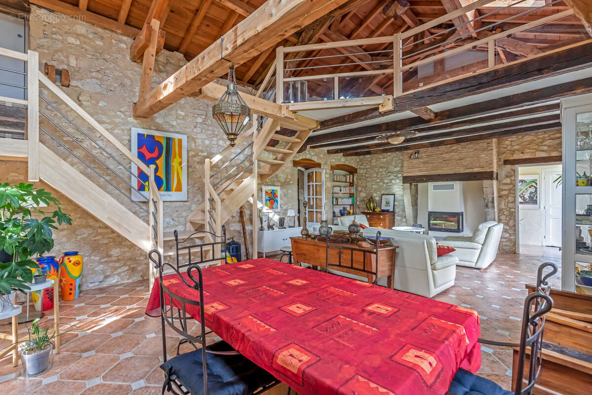 Maison à CASTILLONNES