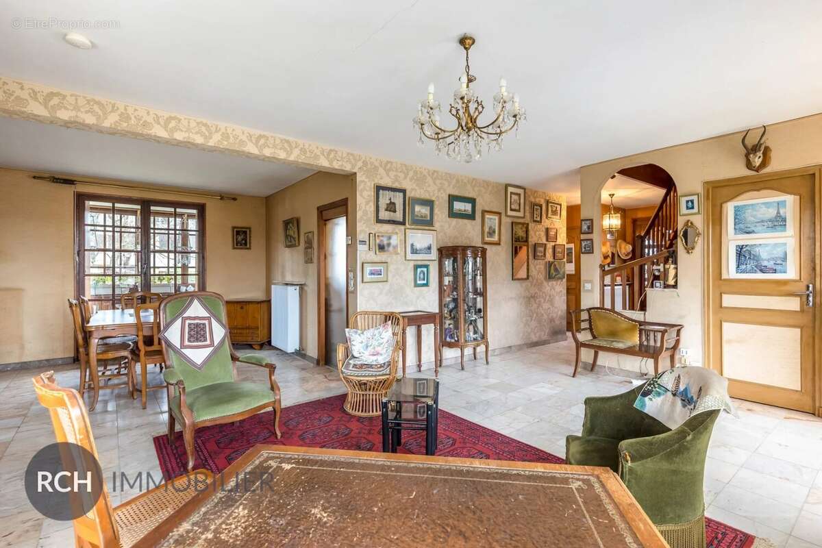 Maison à MONTFORT-L'AMAURY