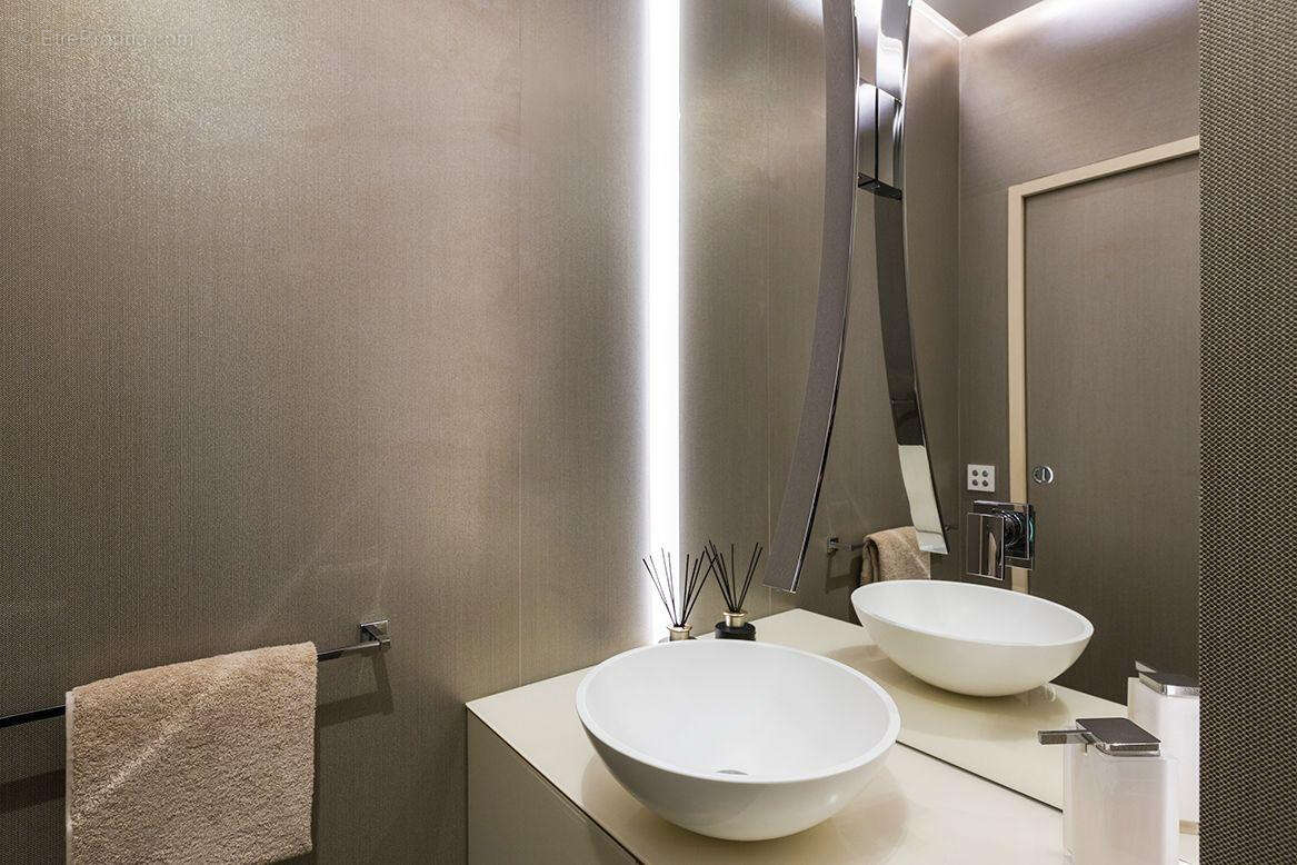 Appartement à LEVALLOIS-PERRET