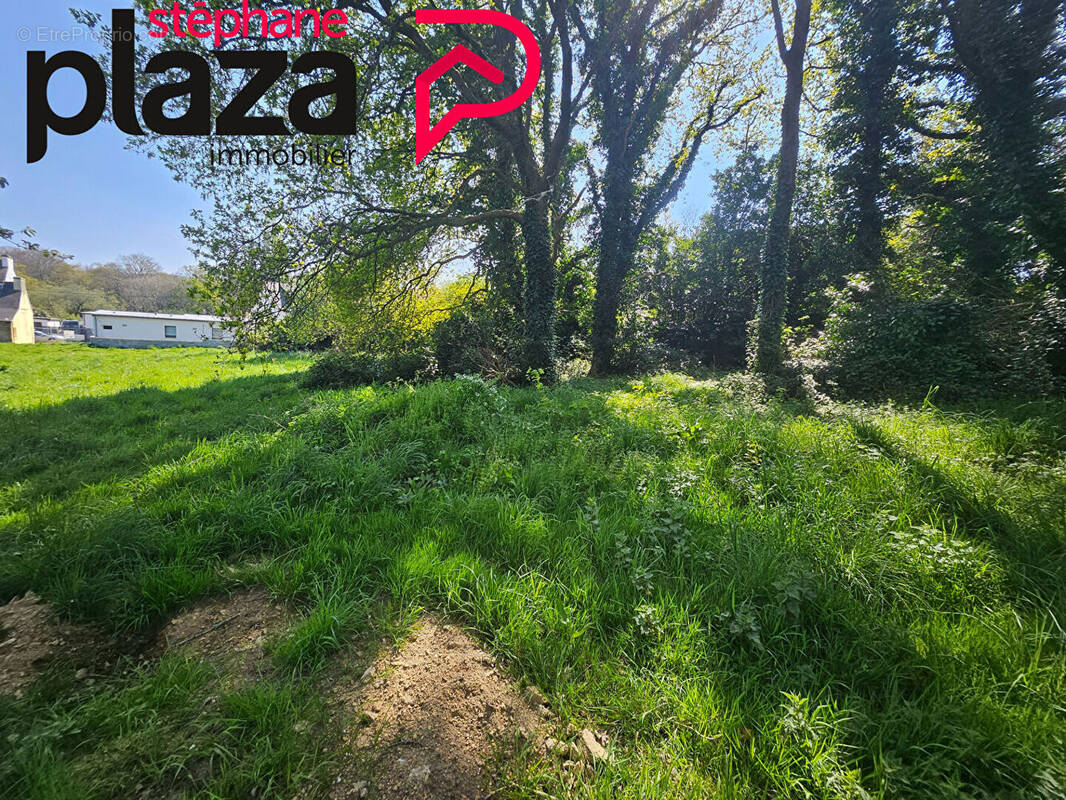 Terrain à DOUARNENEZ