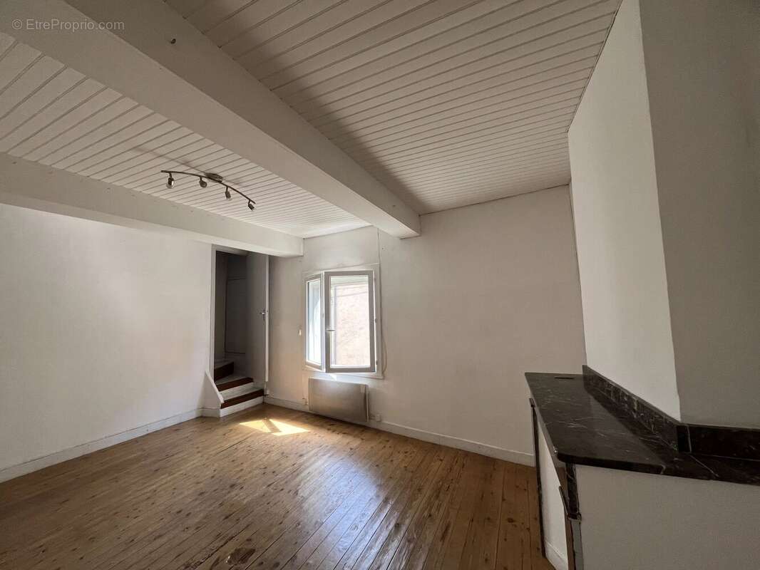 Maison à CAUNES-MINERVOIS