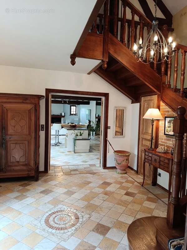 Propriété - Sézanne (51120) - Ref 2294 - photo 6
