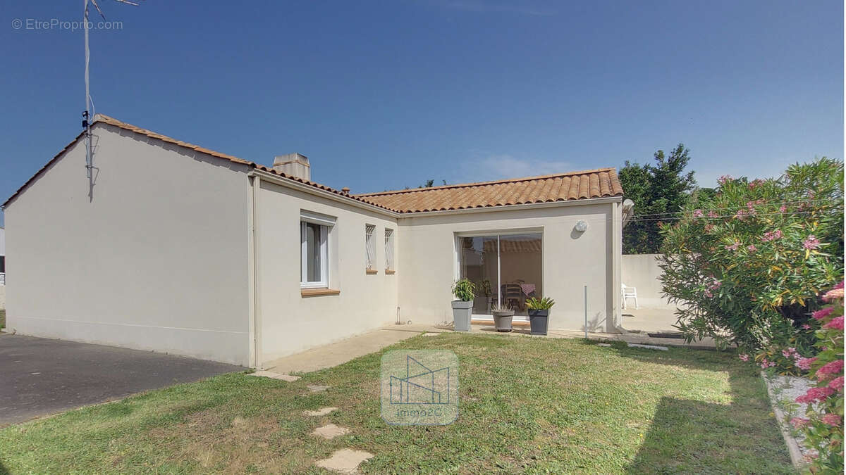 Maison à SAINT-HILAIRE-DE-RIEZ