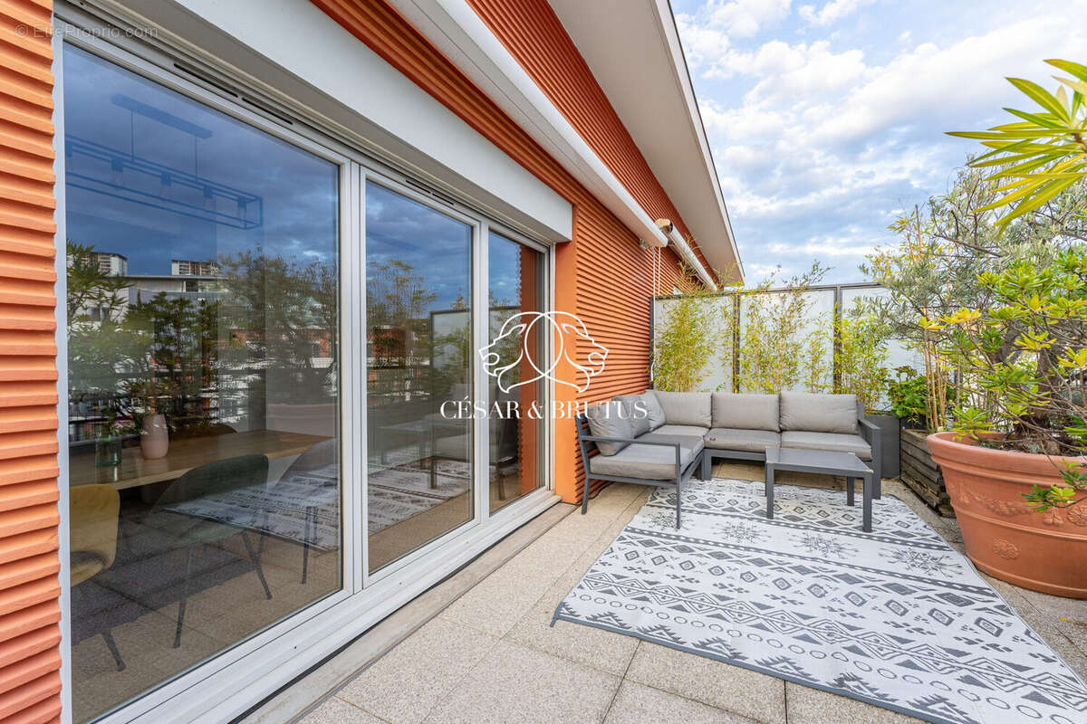 Appartement à LYON-9E