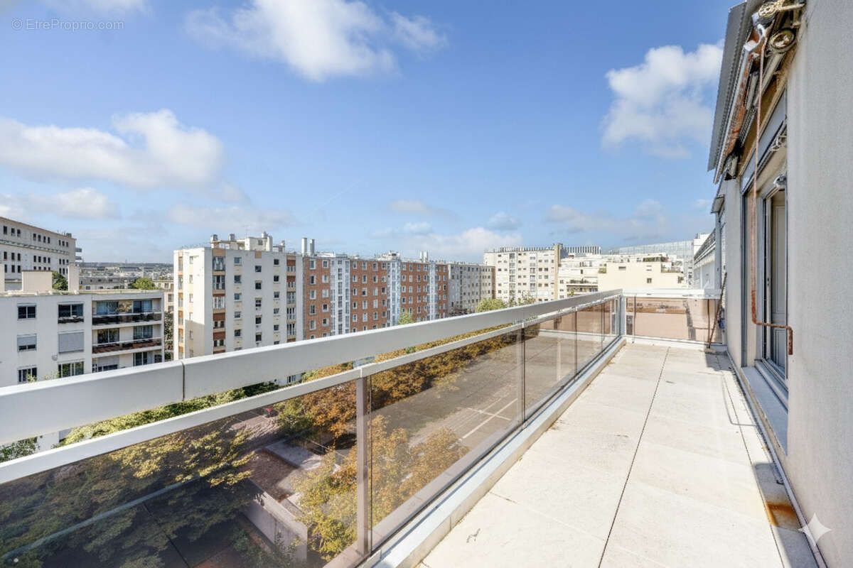 Appartement à ISSY-LES-MOULINEAUX