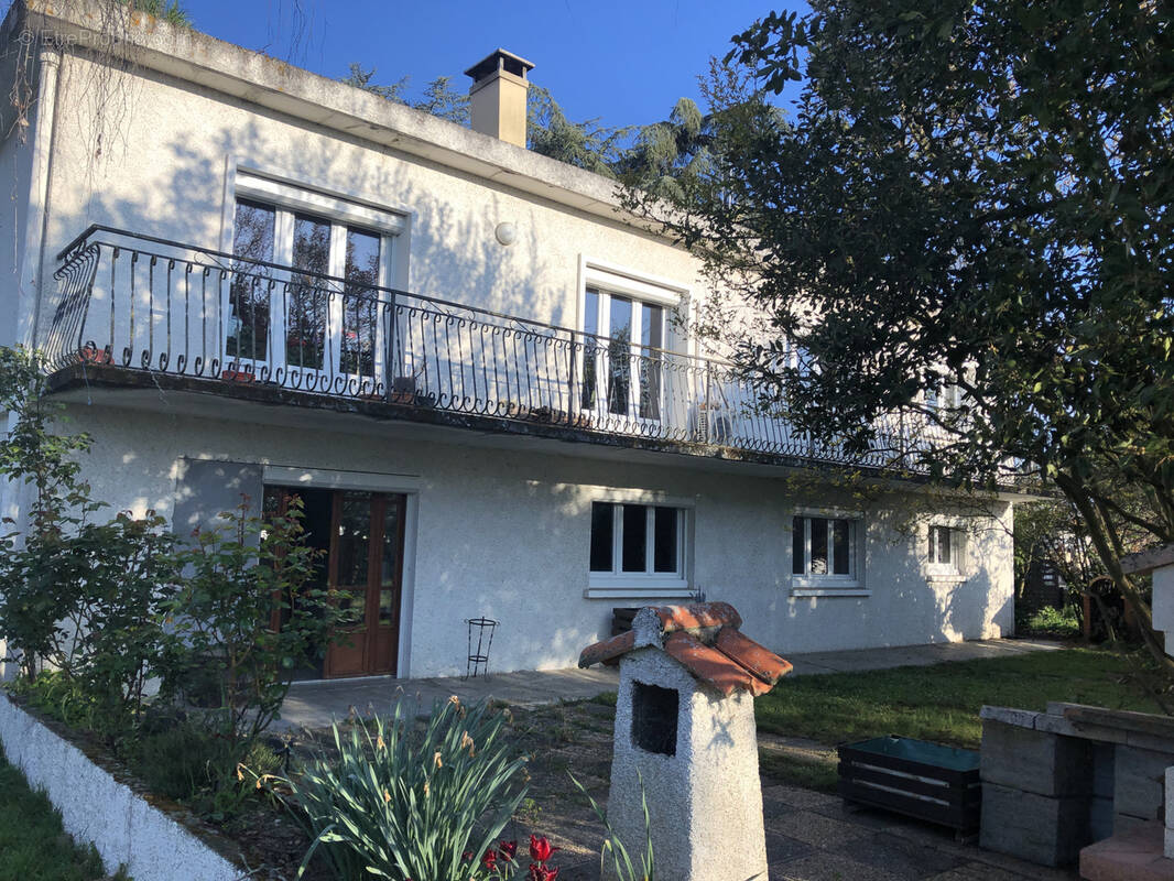 Grande maison T7 - 250 m2 - BESSIÈRES - photo 1
