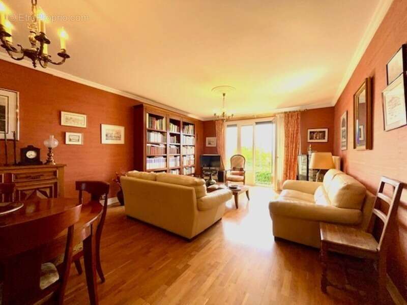 Appartement à SAVIGNY-SUR-ORGE