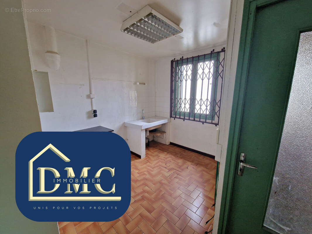 Commerce à CINTEGABELLE