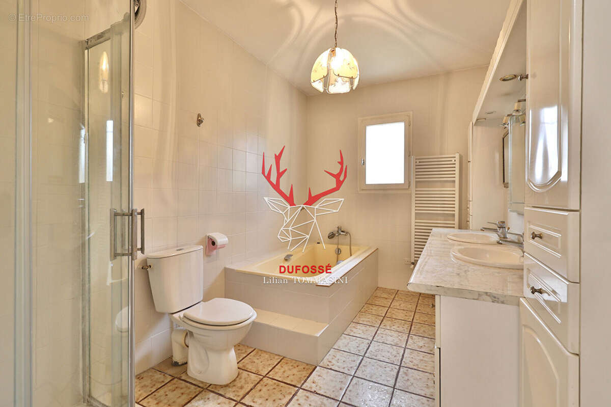 Maison à LES CHERES