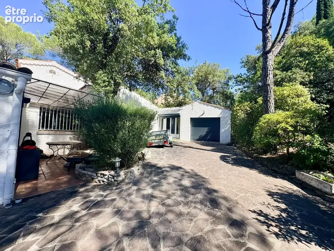 Maison à vendre 7 pièces FREJUS (83) - photo 2