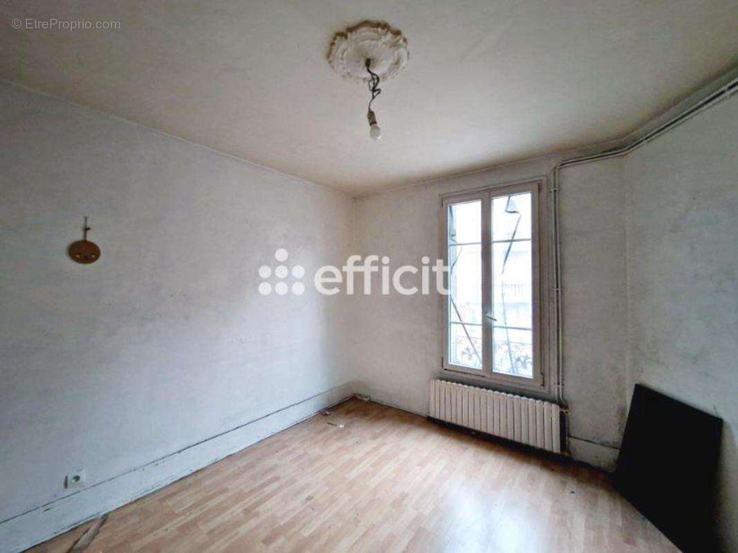 Appartement à STAINS