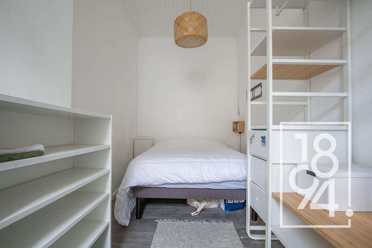 Appartement à MARSEILLE-6E