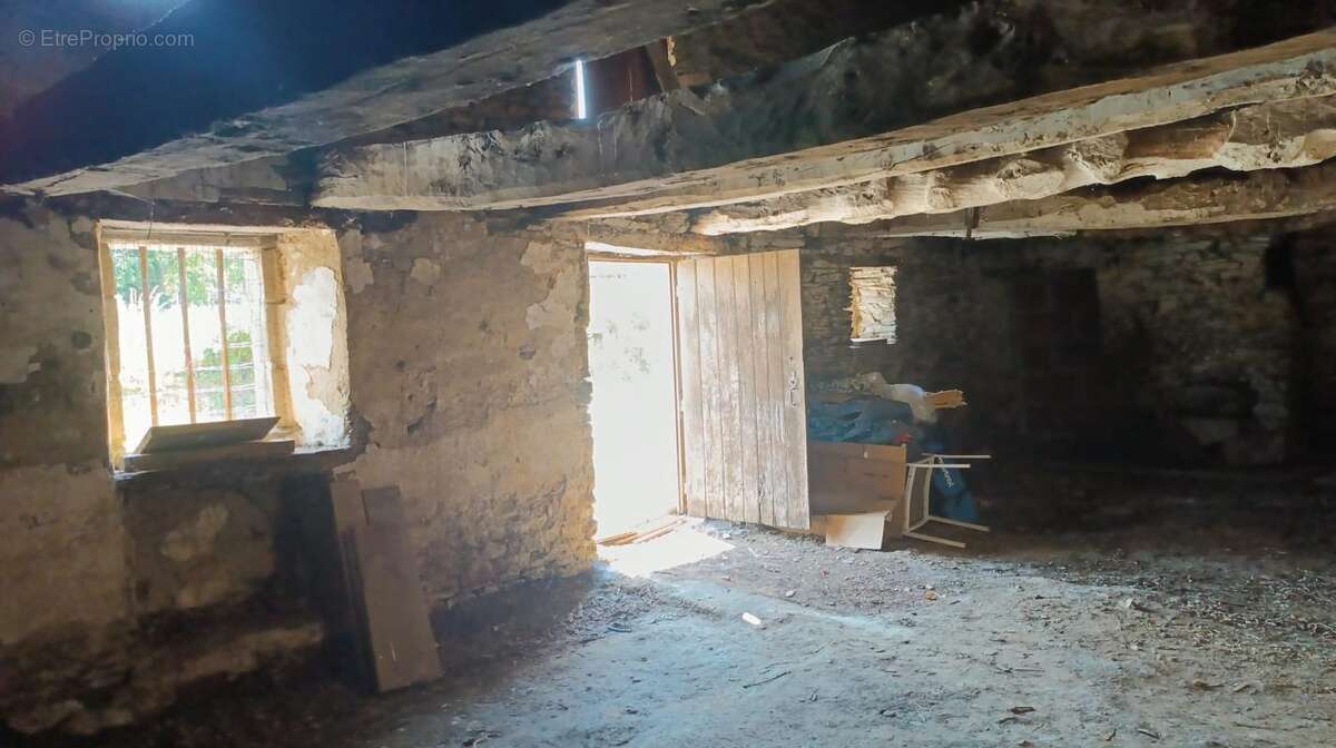 Maison à GUILLAC