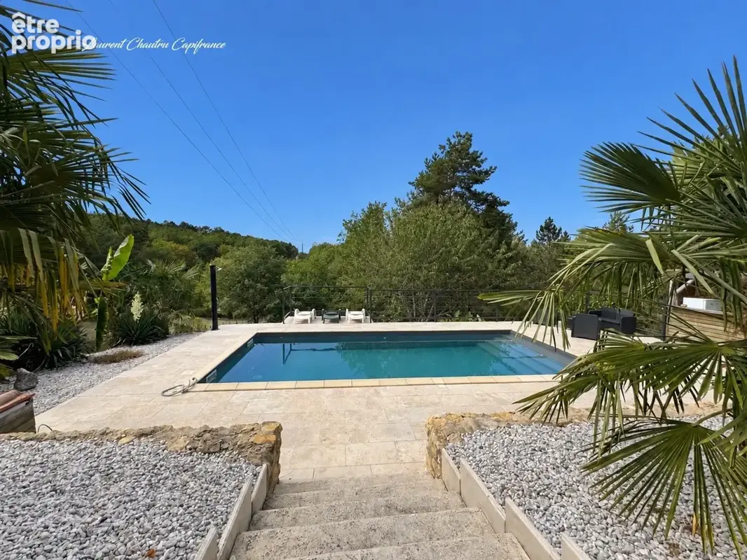 Maison familiale de 150m² avec piscine à Bassillac et Auberoche - photo 5