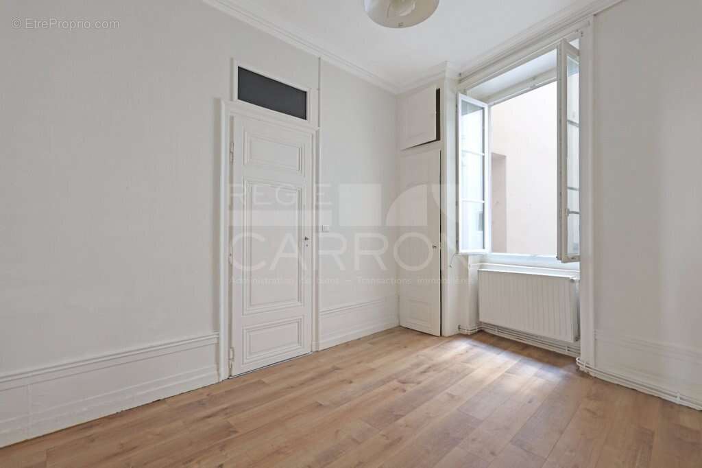 Appartement à LYON-1E