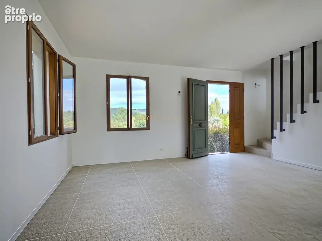 Maison 5 pièces 132 m² à vendre à Nans-Les-Pins (83860) - photo 2