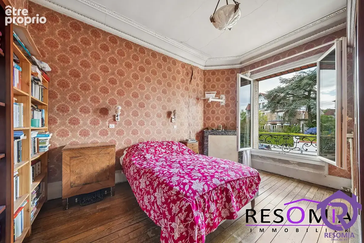 Magnifique Meulière à Clamart de 8 pièces 144 m² avec 920 m² de terrain - photo 8