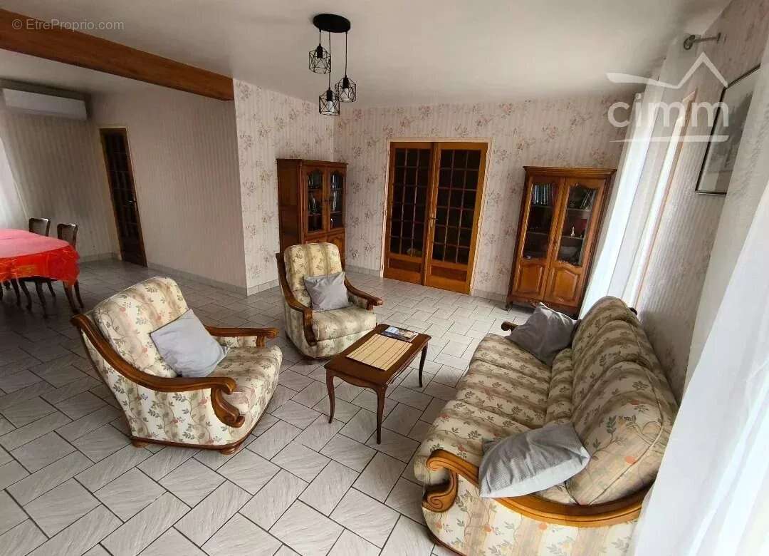 Maison à COUR-CHEVERNY