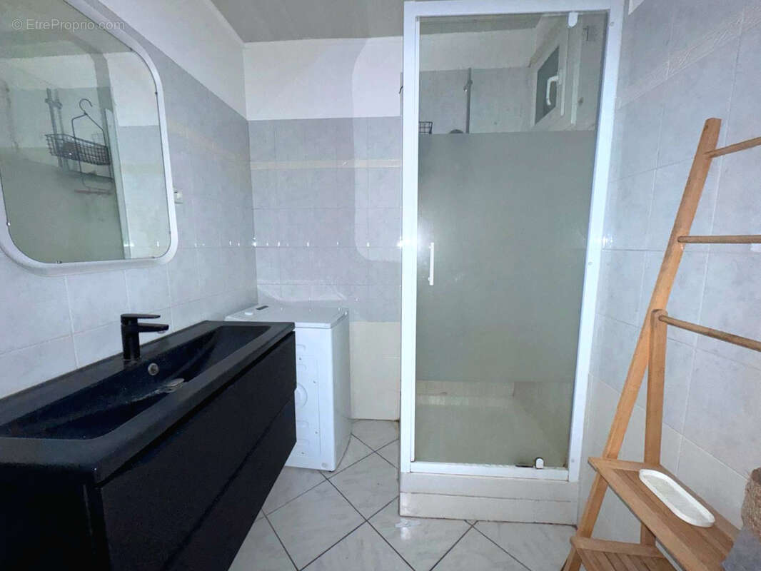 Appartement à MARSEILLE-9E